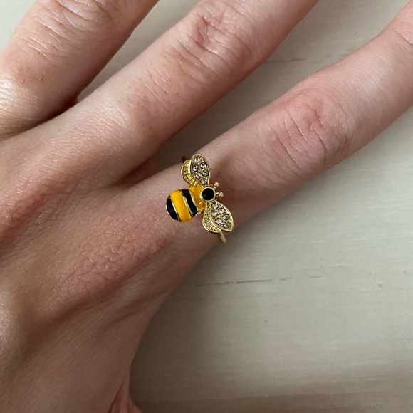 NWOT Madewell set of five bohemian bumble bee butterfly gold rings - Picture 2 of 6